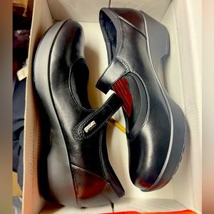 Maryjane shoes NEW size 10